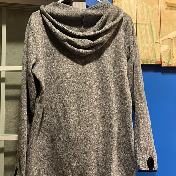 Old navy active size large sweatshirt - Picture 3 of 3
